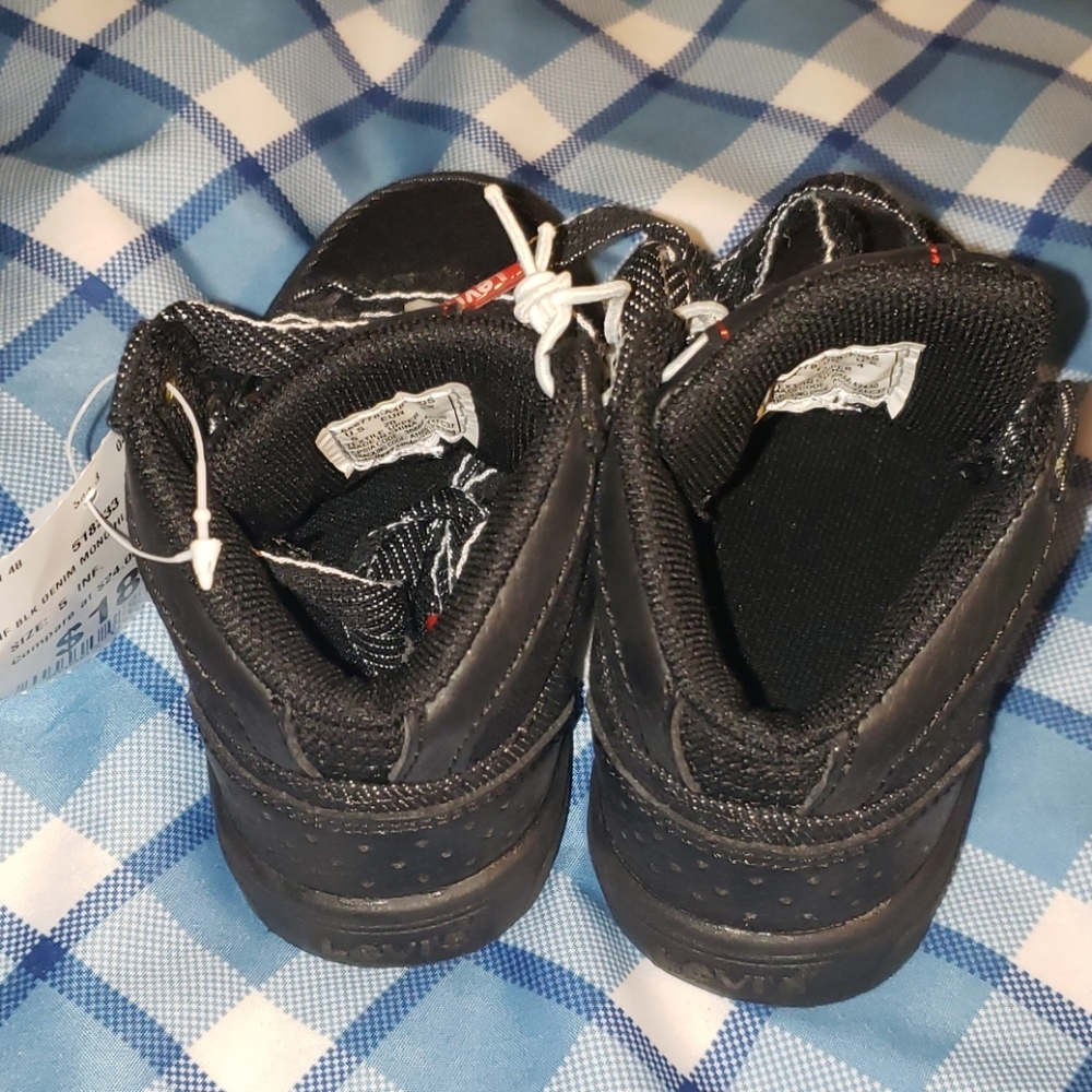 Boots - Picture 3 of 3